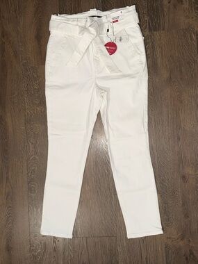 Express Stretch+, Denim Perfect White Cropped Tie-Waist Jeans